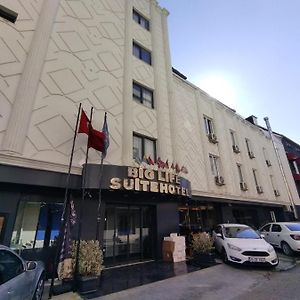 Biglife Hotel